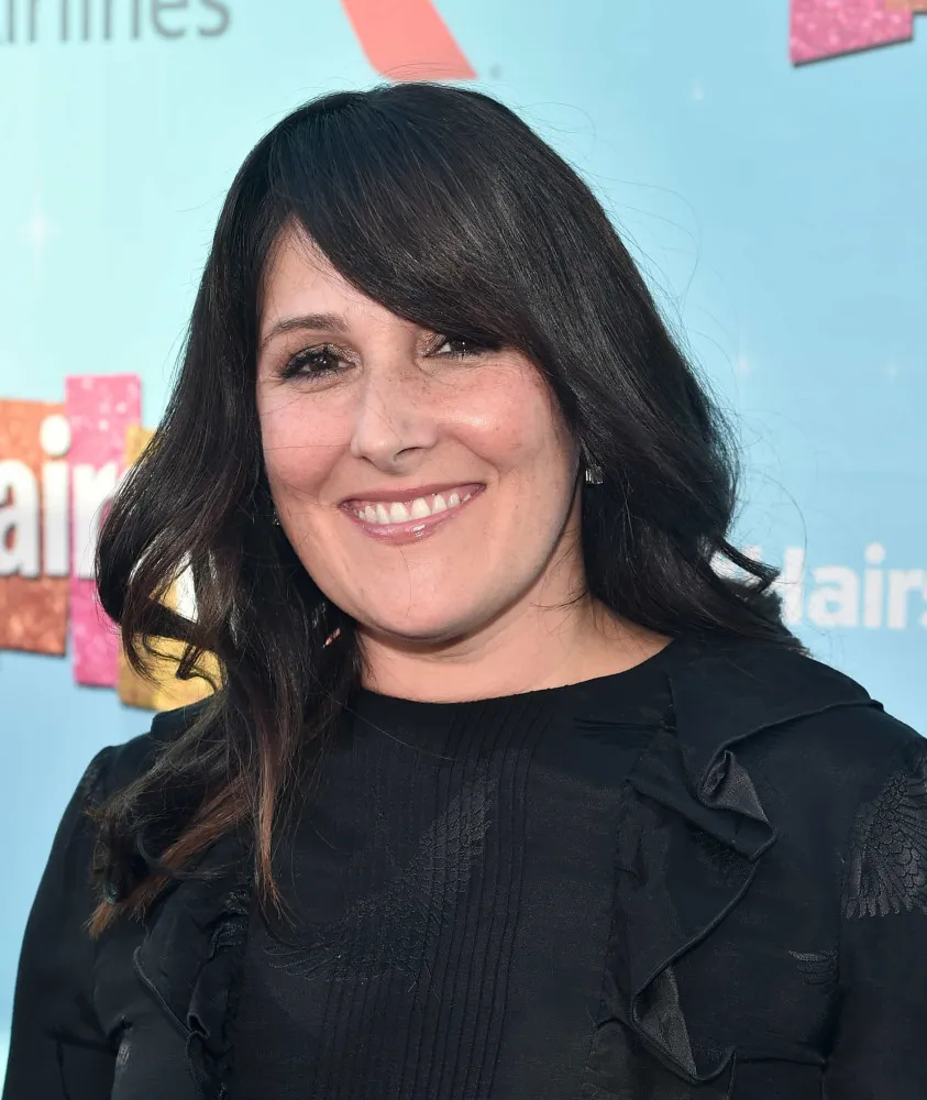 A atriz e apresentadora Ricki Lake, que raspou a cabeça para se libertar.