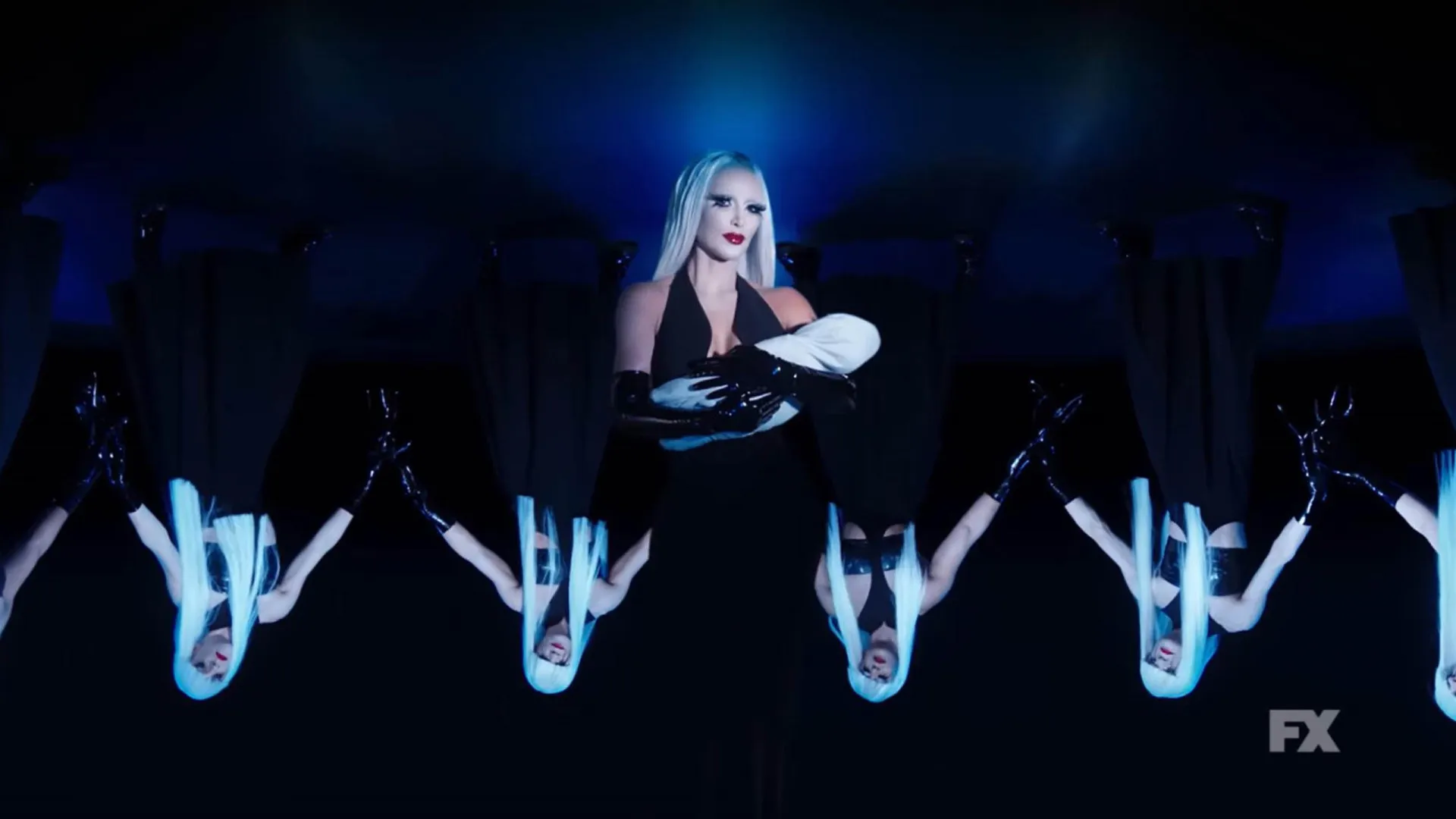 Cena da série 'American Horror Story' que abordou o tema da gravidez fantasma de forma aterrorizante.