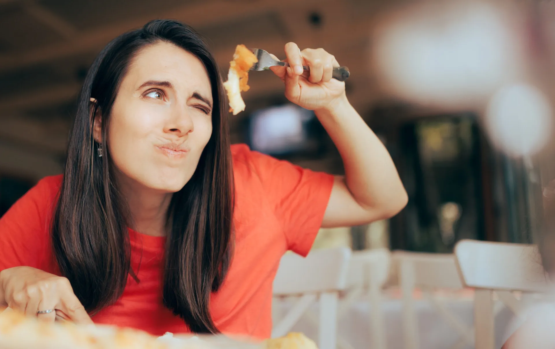 Uma variedade de alimentos que podem causar alergias, como nozes, leite e ovos.