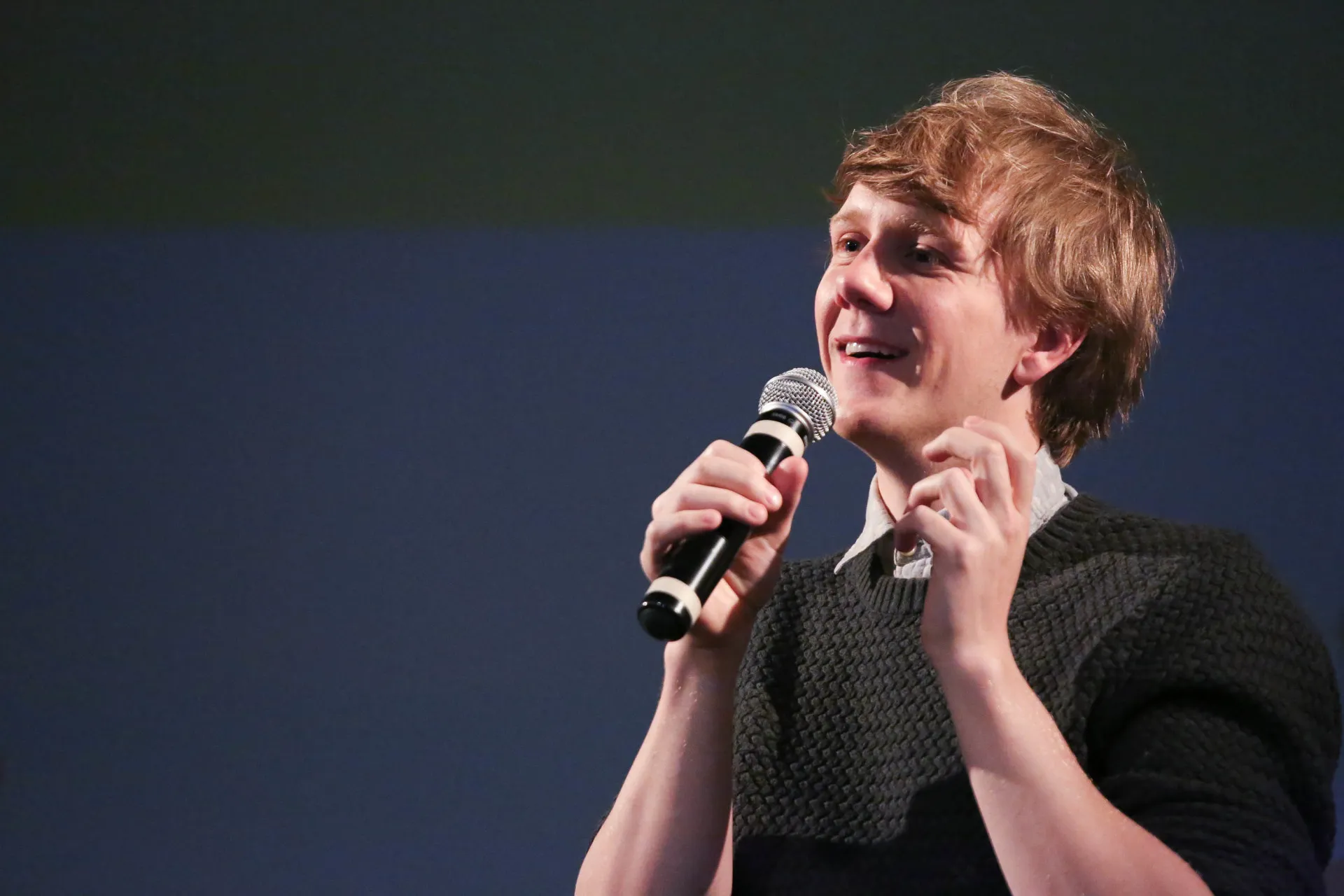 Josh Thomas, criador e protagonista da série australiana 'Please Like Me'.