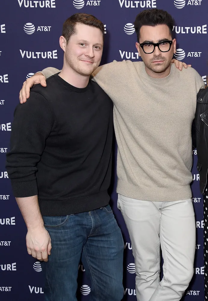 David e Patrick, o casal icônico de 'Schitt's Creek', em um momento feliz.