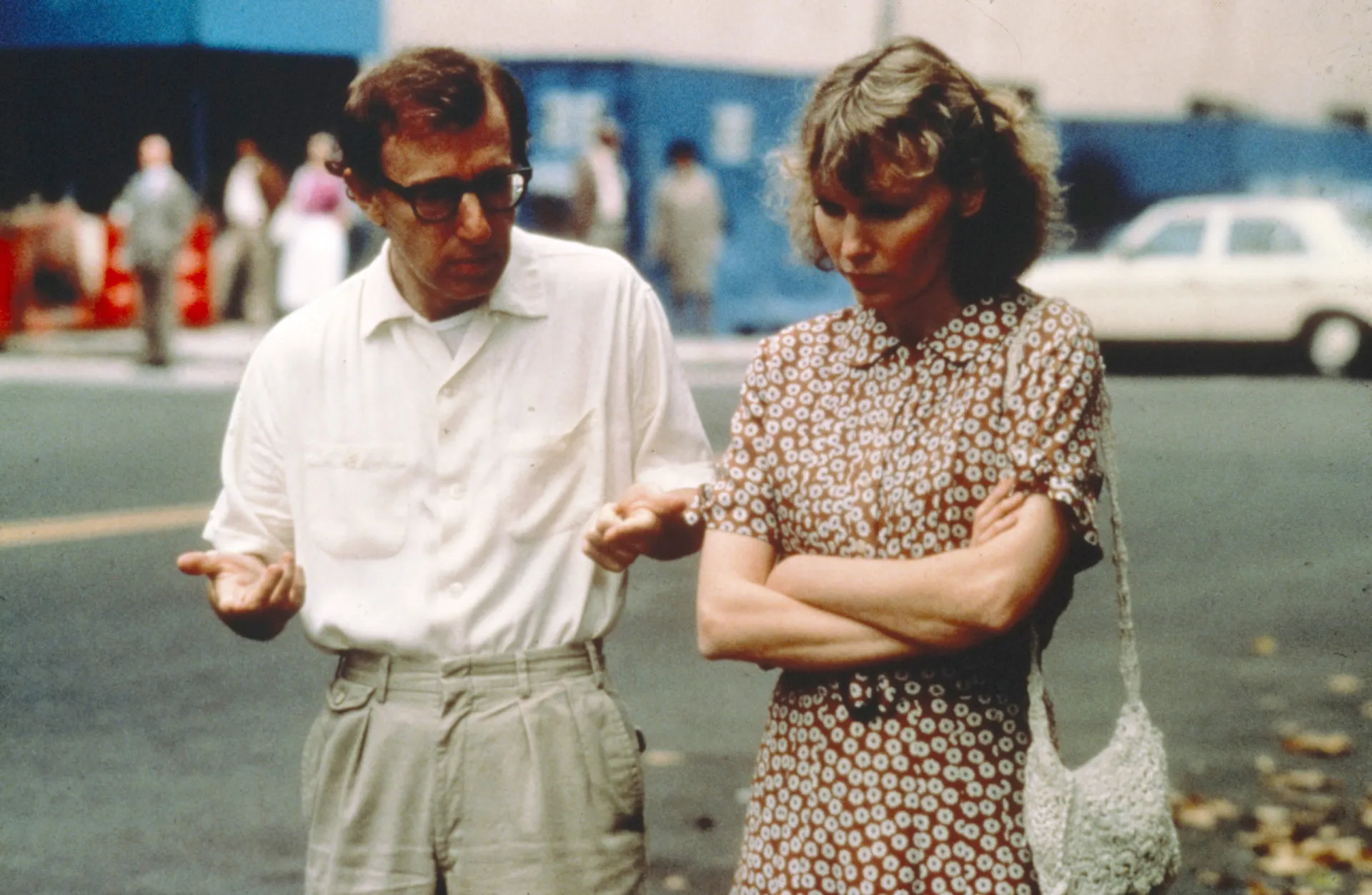 Cena do filme 'Hannah e Suas Irmãs' com Mia Farrow e Michael Caine, um dos filmes mais aclamados de Woody Allen.