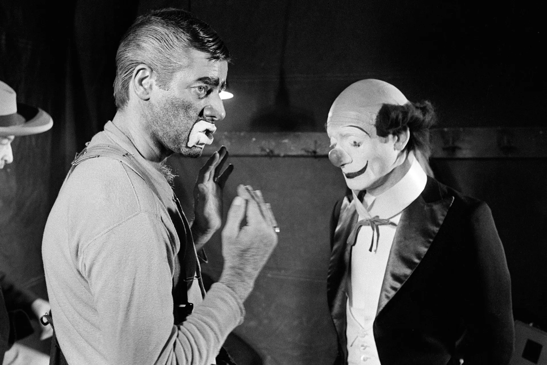 Outro retrato de Jerry Lewis, desta vez com uma expressão mais séria, refletindo a gravidade do tema de seu filme inédito.