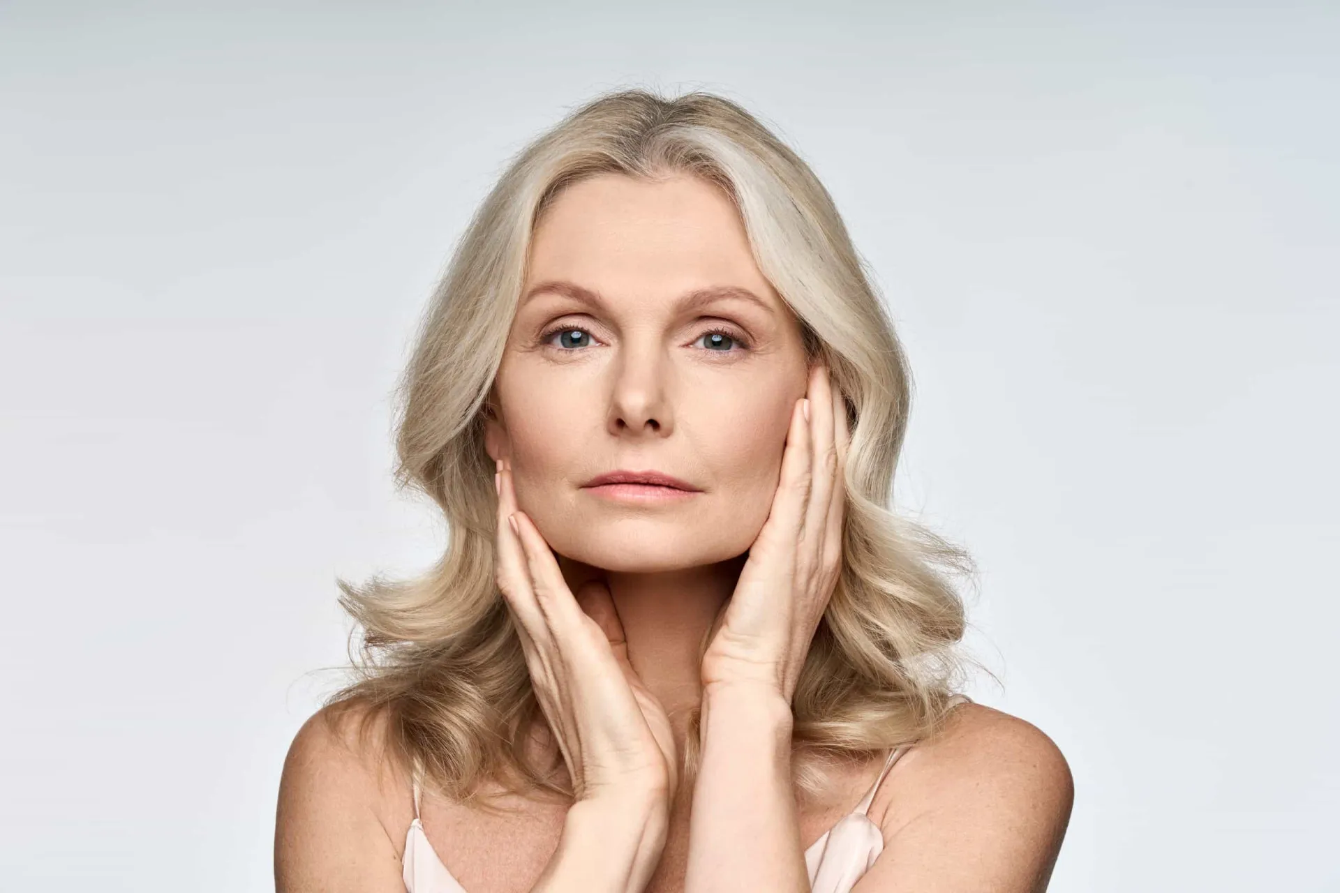Página de um calendário com os dias passando, simbolizando a duração temporária do Botox.