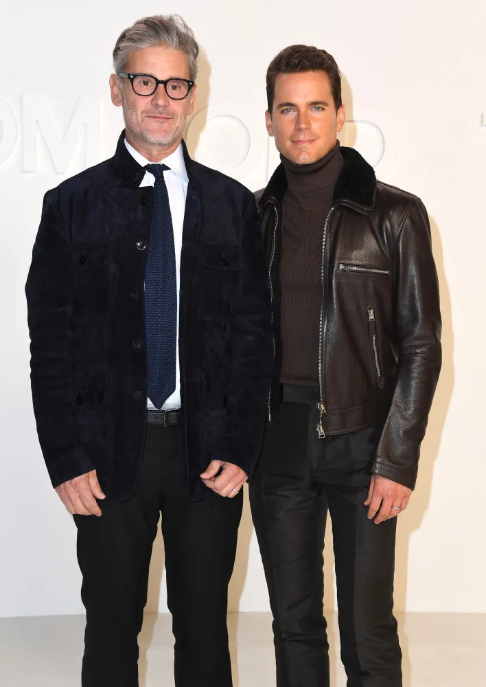 O ator Matt Bomer com seu marido, o publicitário Simon Halls, e seus filhos.