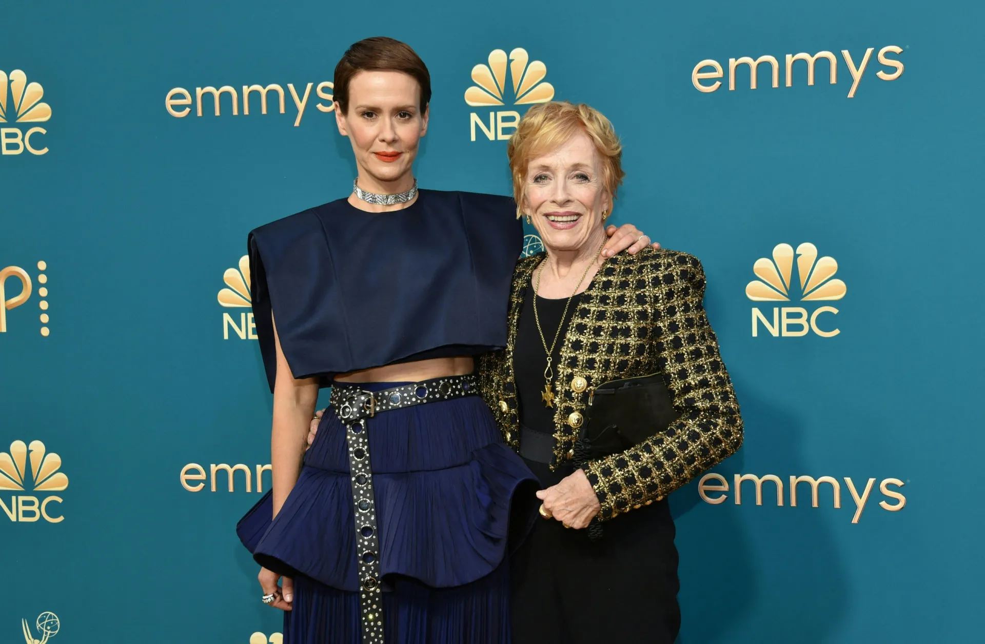 As atrizes Sarah Paulson e Holland Taylor, um casal que inspira pela autenticidade.