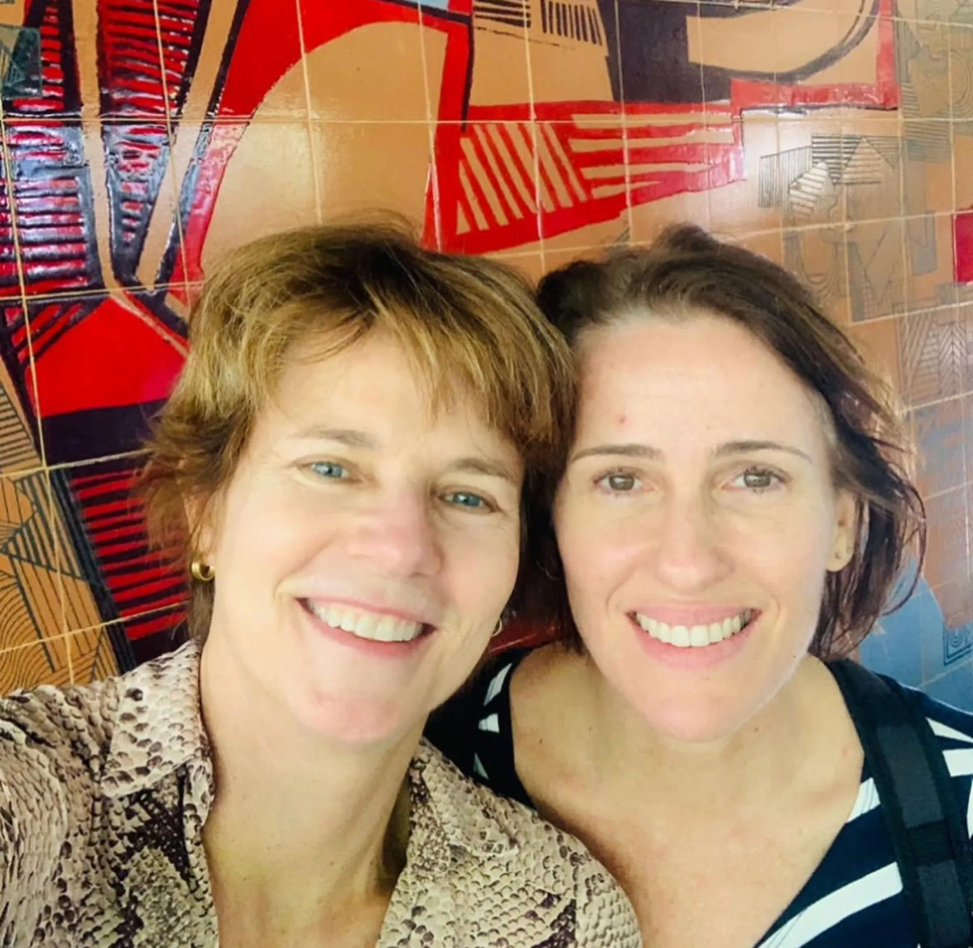 A atriz Vera Zimmermann e sua namorada, a também atriz Luciana Ramanzini.