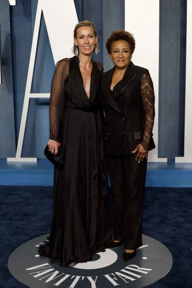 A comediante Wanda Sykes e sua esposa, a empresária Alex Niedbalski.