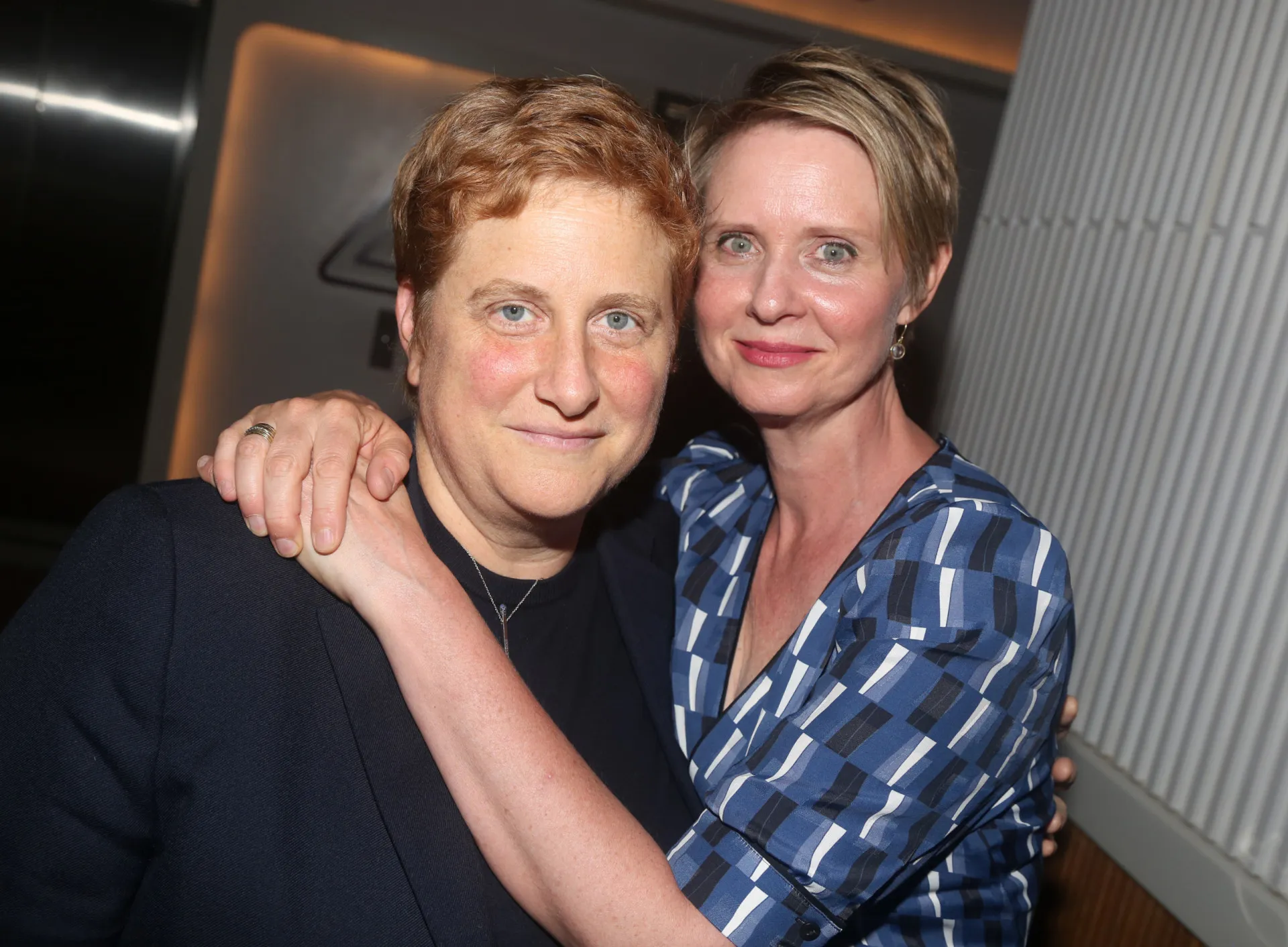 Cynthia Nixon, de 'Sex and the City', e sua esposa Christine Marinoni.