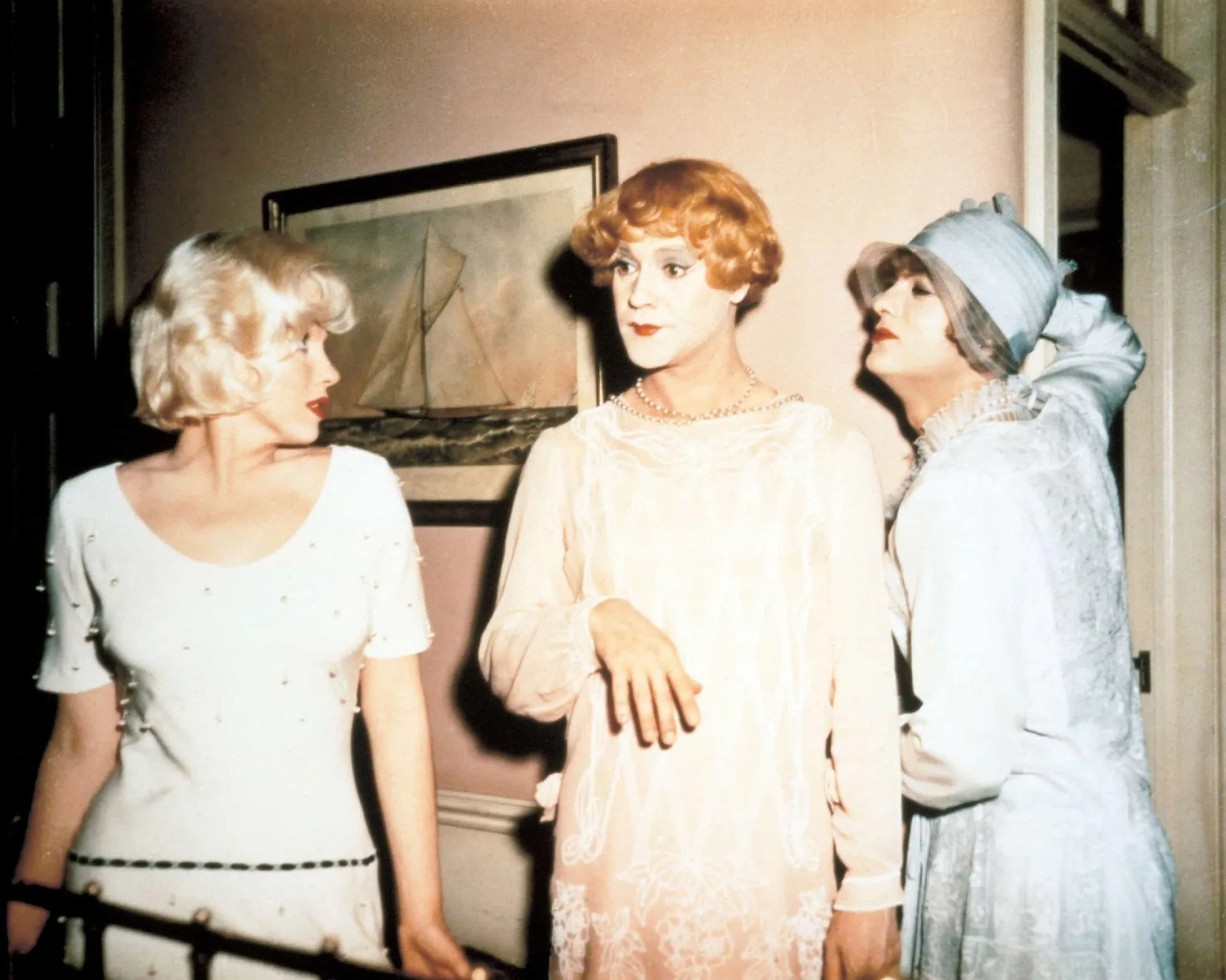 Tony Curtis e Jack Lemmon ao lado da icônica Marilyn Monroe em 'Quanto Mais Quente Melhor'
