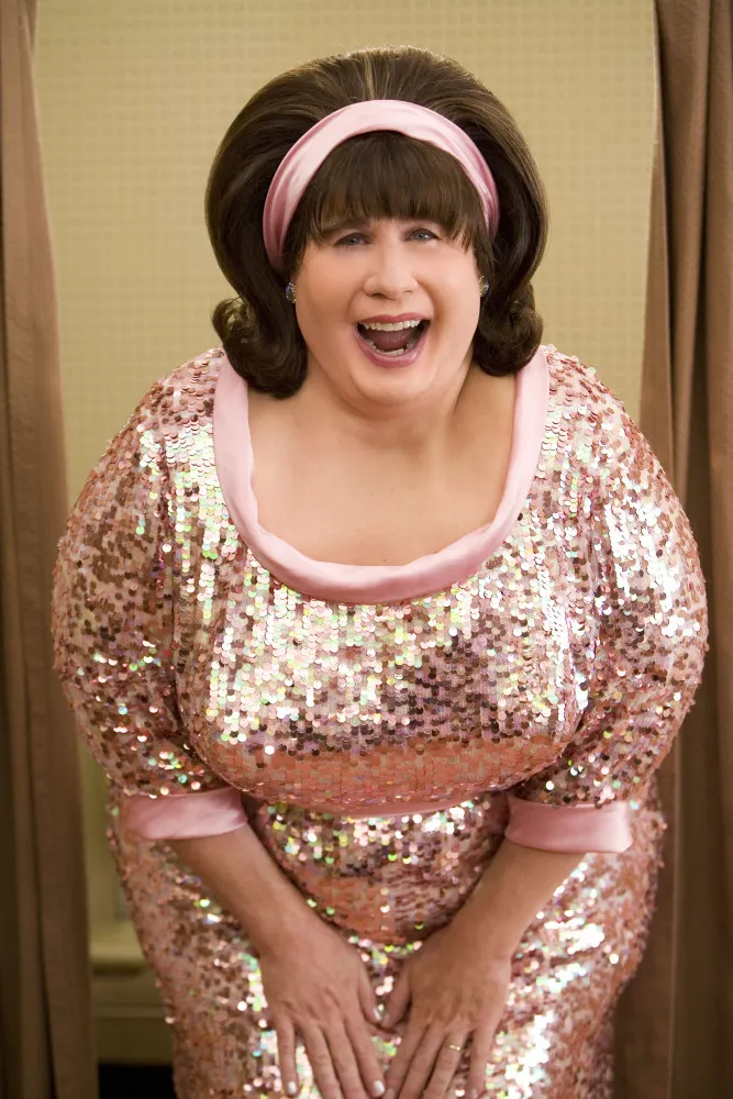 John Travolta como a adorável Edna Turnblad em 'Hairspray'
