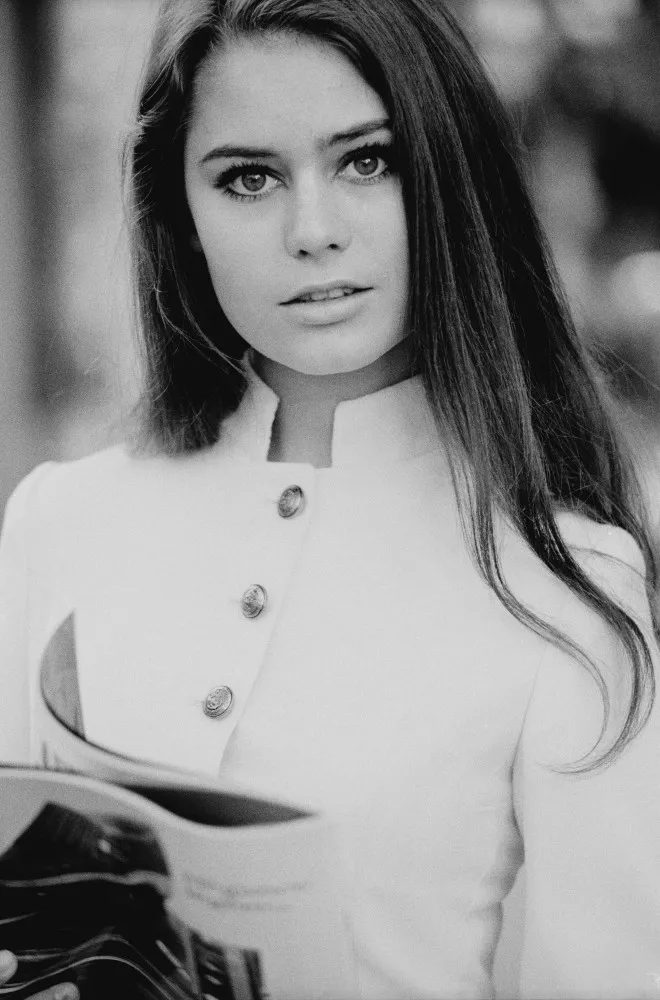 A atriz francesa Claudine Auger como Domino Derval em '007 contra a Chantagem Atômica'.
