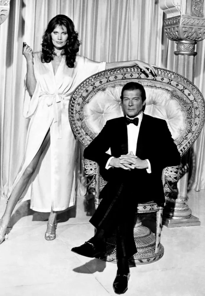 Maud Adams, a atriz sueca que teve a distinção de interpretar duas Bond Girls diferentes.
