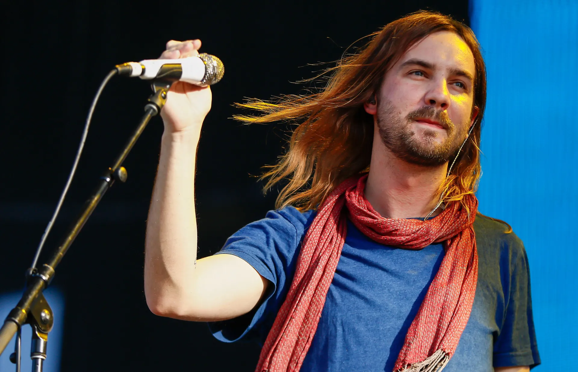 Uma animação colorida e psicodélica do clipe do Tame Impala.