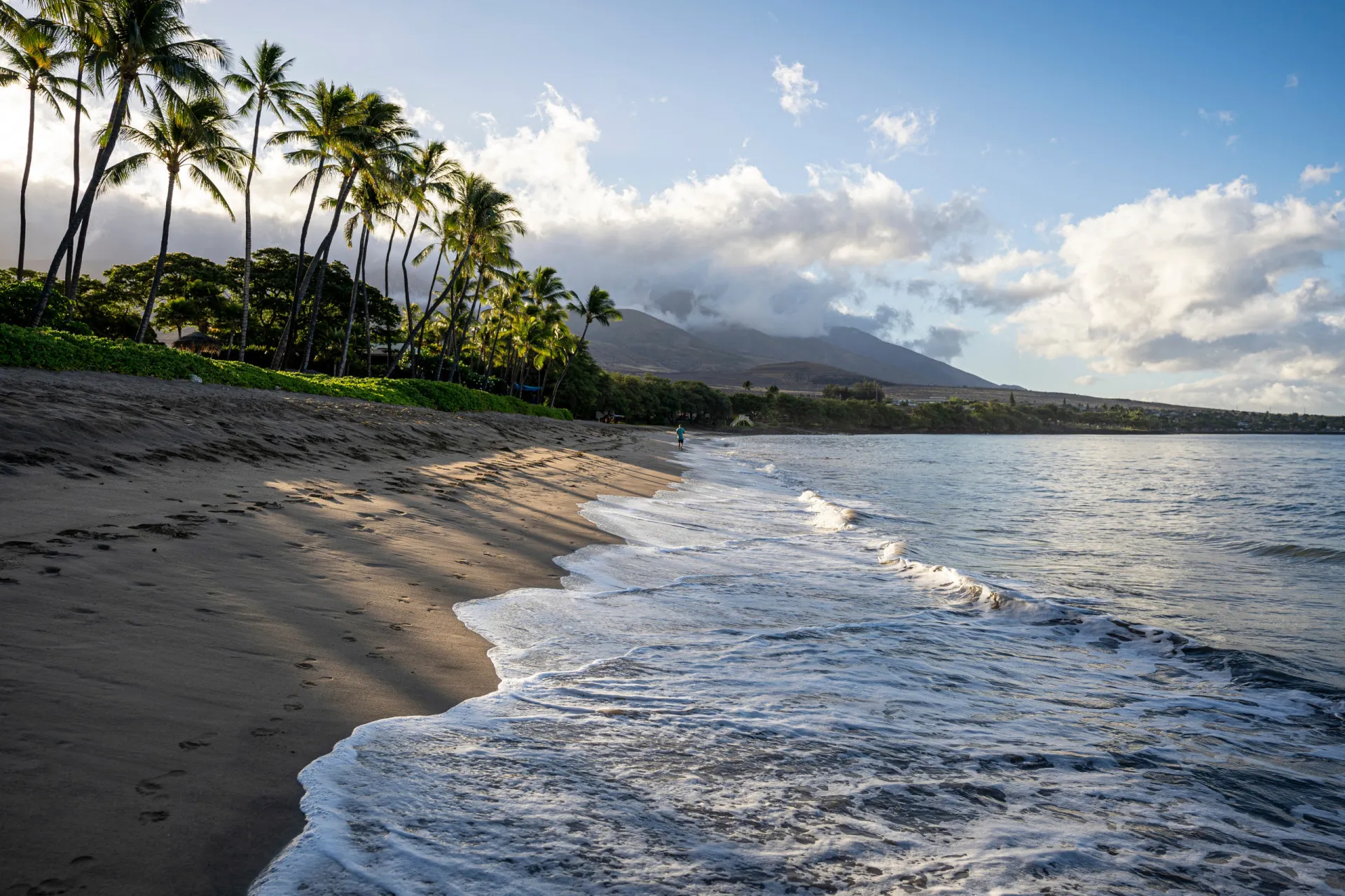 Pôr do sol deslumbrante na Ka'anapali Beach, em Maui, Havaí.