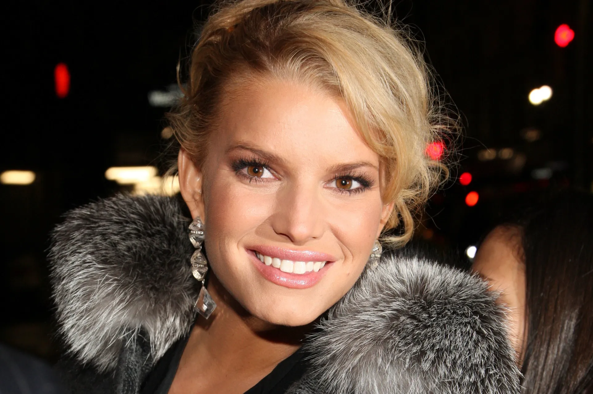 A cantora e atriz Jessica Simpson no auge de sua fama no início dos anos 2000.
