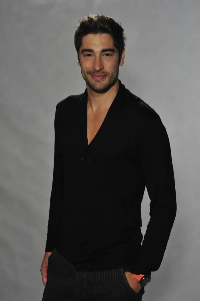 O ator Victor Pecoraro em cena da novela 'Aquele Beijo'.