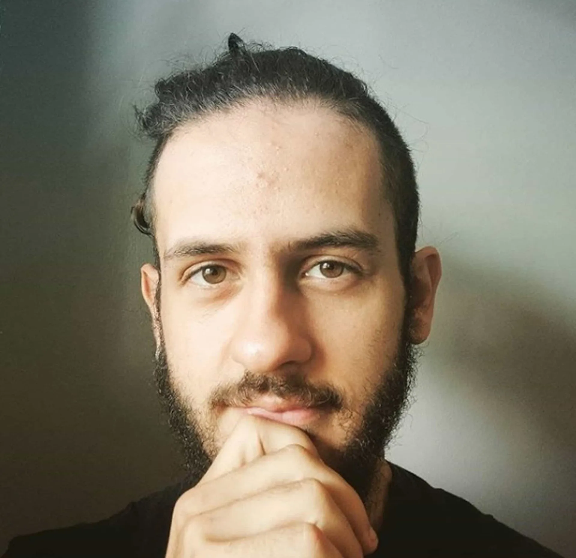 David Lucas, agora com o nome Davi Paz, em uma foto de seu perfil como psicólogo.