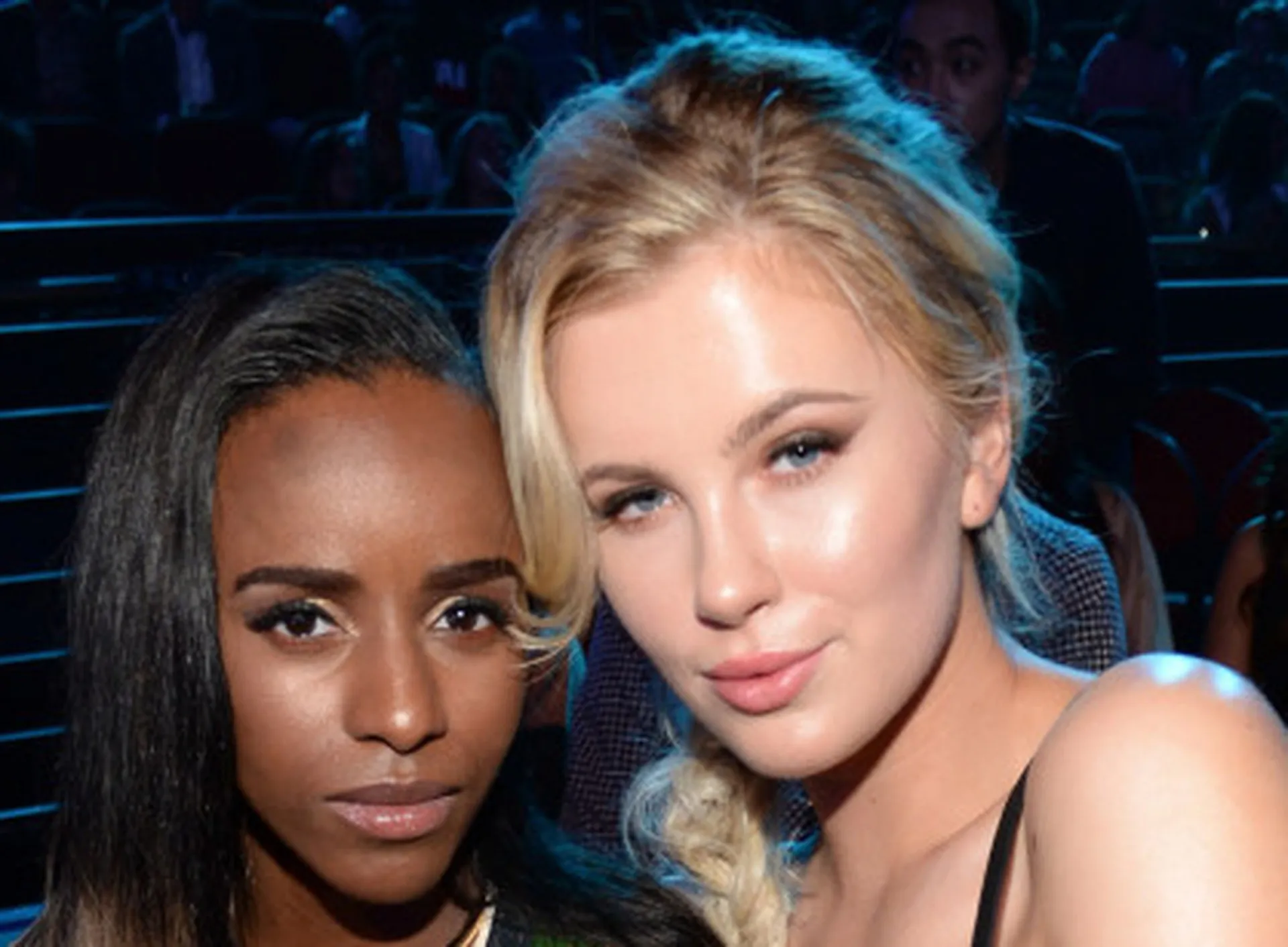 A modelo Ireland Baldwin, filha de Alec Baldwin e Kim Basinger, em um evento de moda.