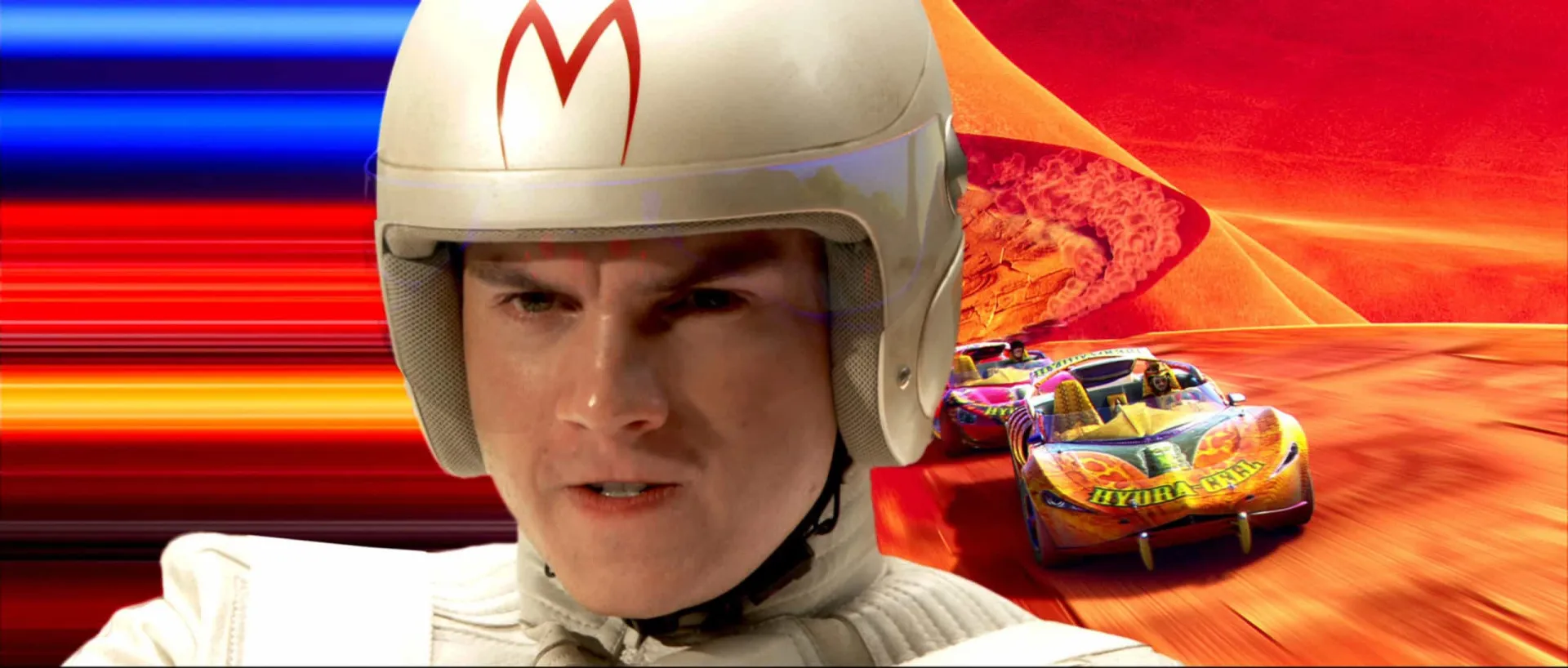 O carro Mach 5 em alta velocidade em uma pista colorida e psicodélica de 'Speed Racer'.