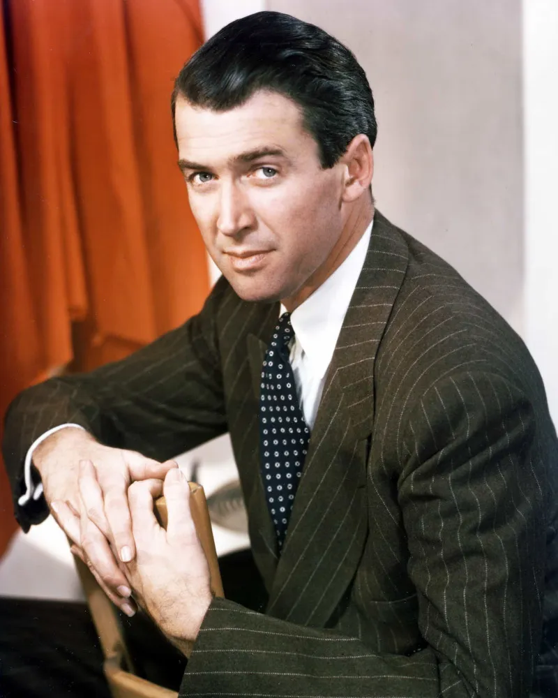 O ator James Stewart, conhecido por seus papéis em clássicos de Hollywood.