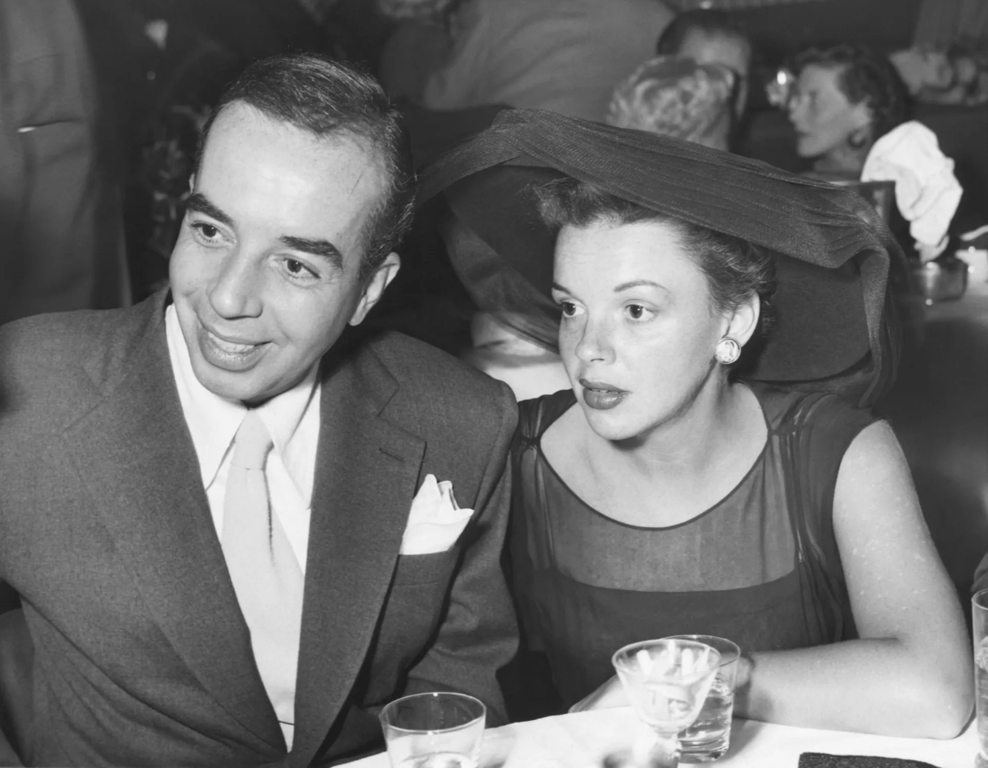 O diretor de cinema Vincente Minnelli, que foi casado com Judy Garland.