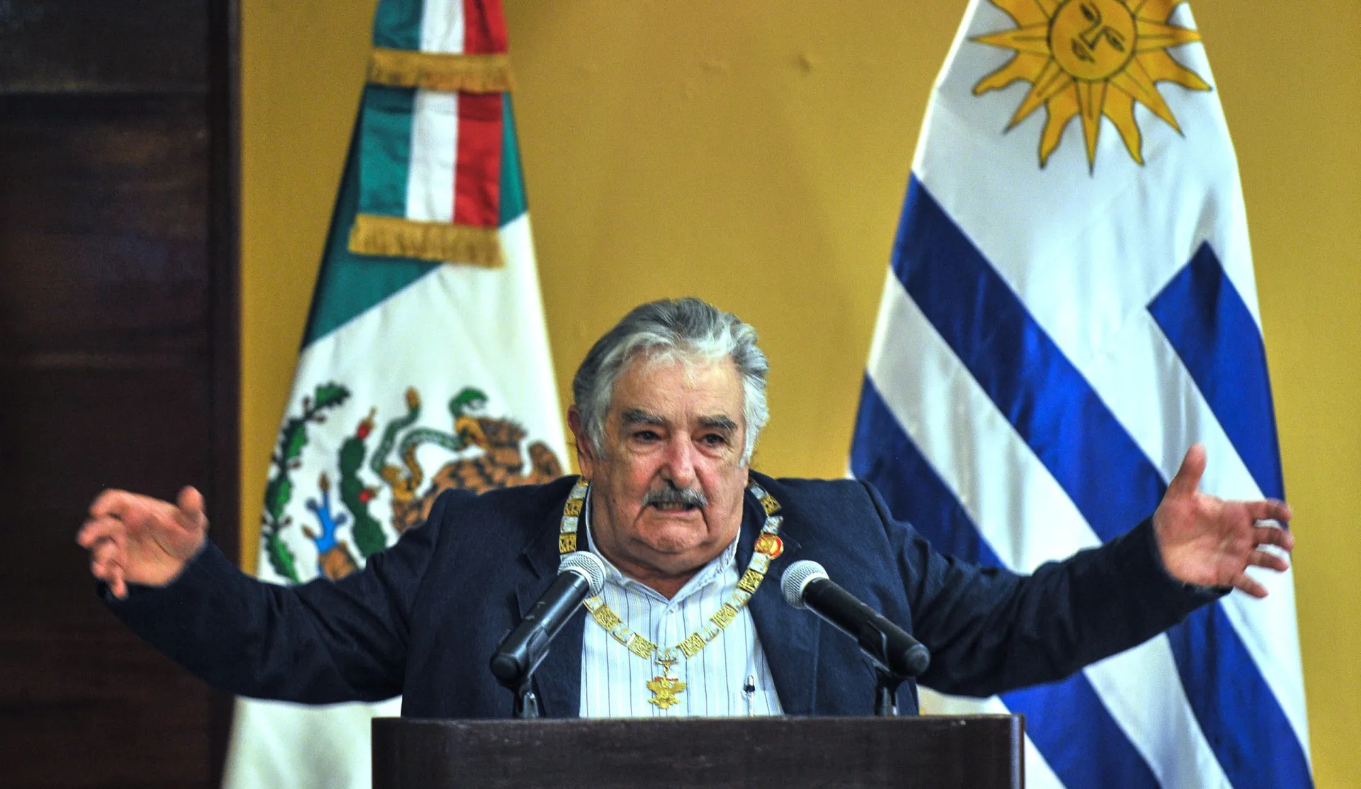José 'Pepe' Mujica, ex-presidente do Uruguai, com seu olhar sereno e marcante.