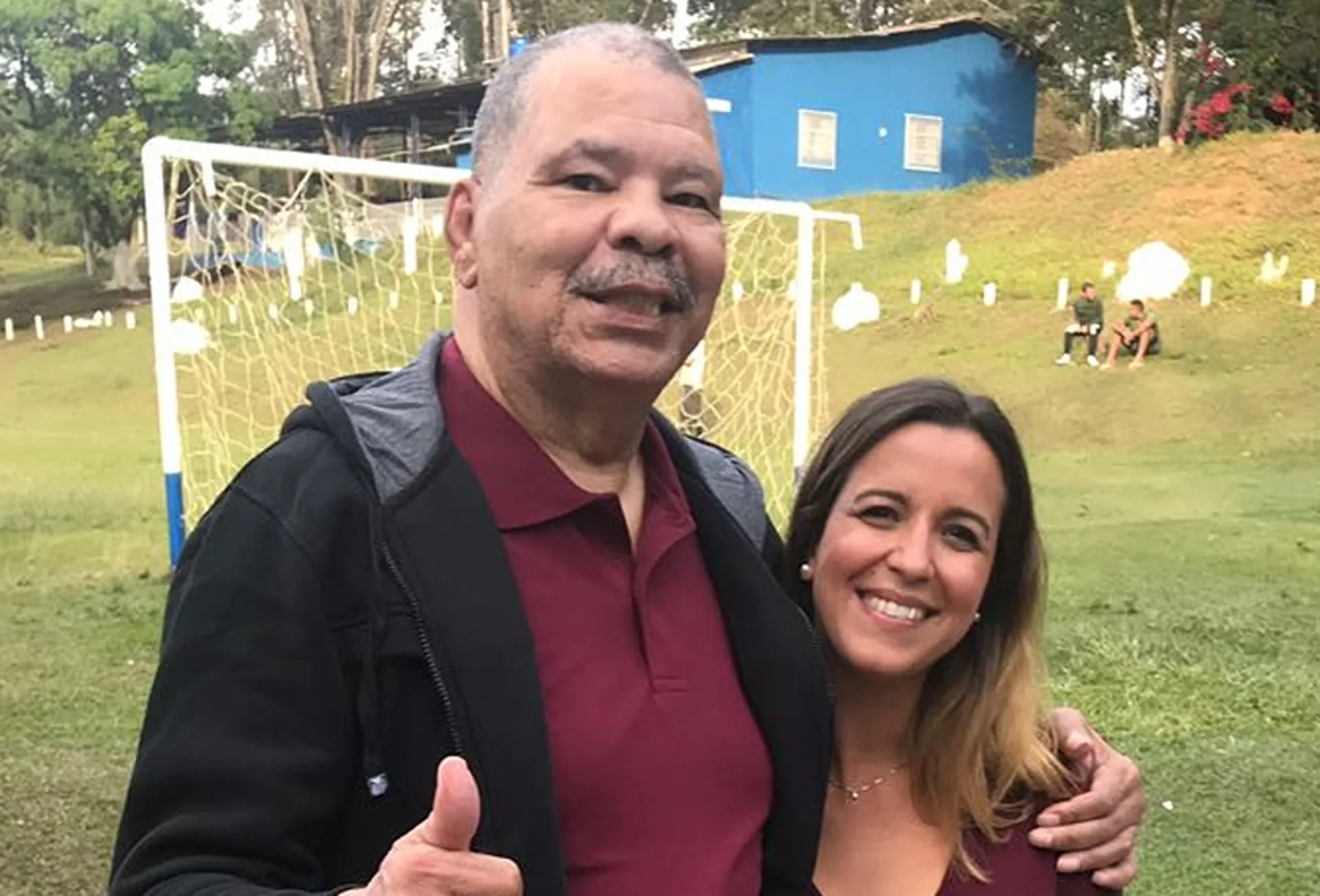 O icônico lutador de boxe Maguila em seus dias de glória.