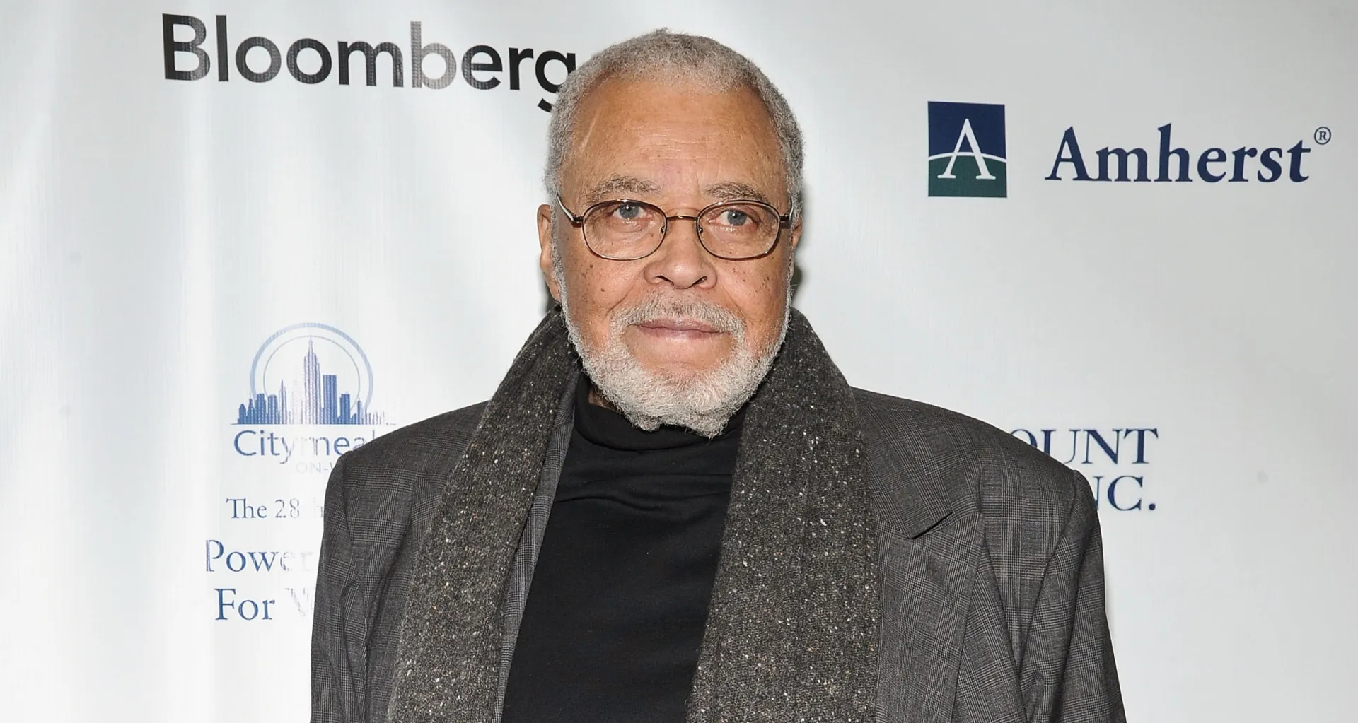 O ator James Earl Jones, dono de uma das vozes mais famosas do cinema.