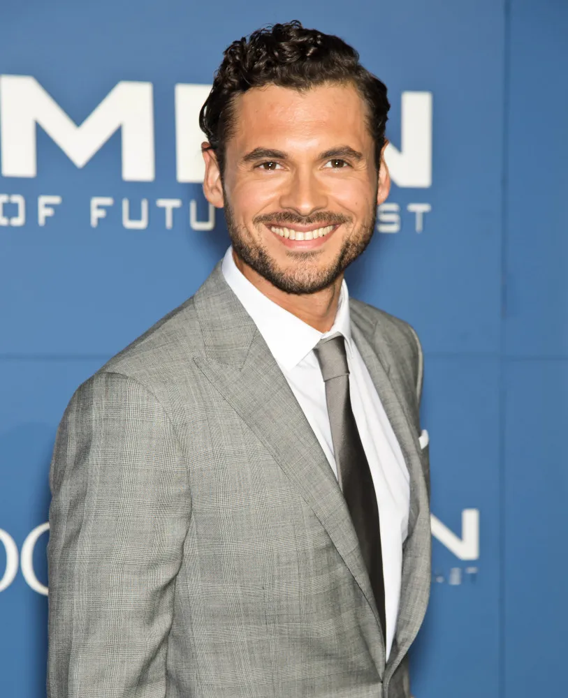 O ator mexicano Adan Canto.