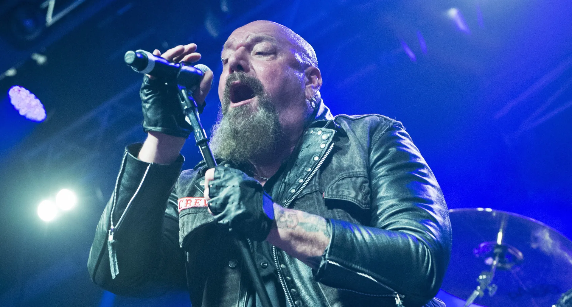 O roqueiro Paul Di'Anno, primeiro vocalista do Iron Maiden.