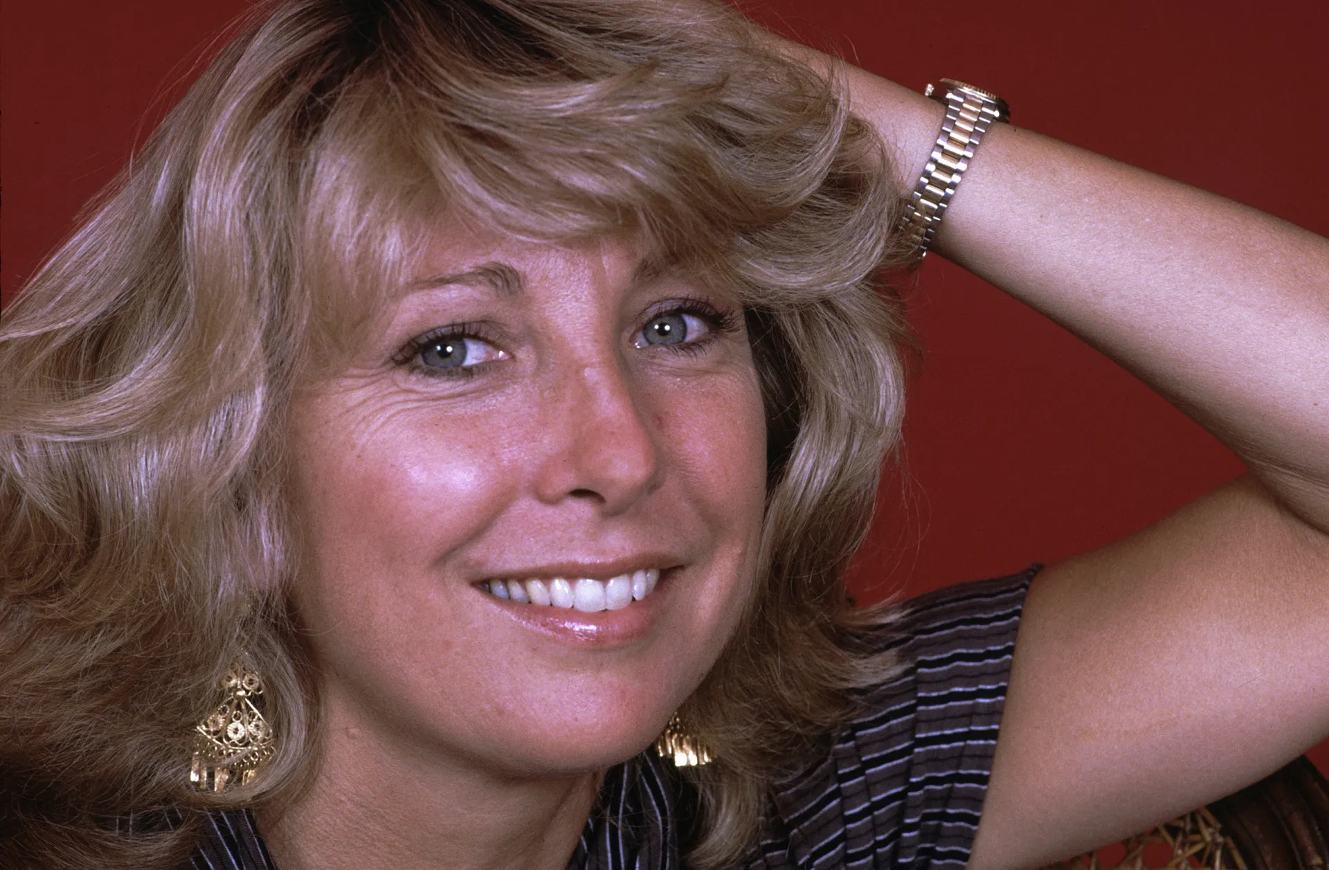 A adorada atriz Teri Garr em um retrato clássico de Hollywood.