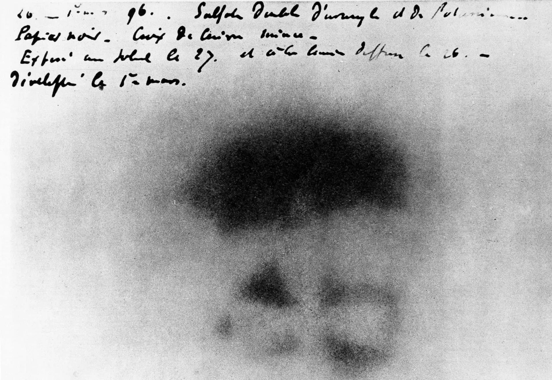 Antoine H. Becquerel em seu laboratório, o físico que descobriu a radioatividade.
