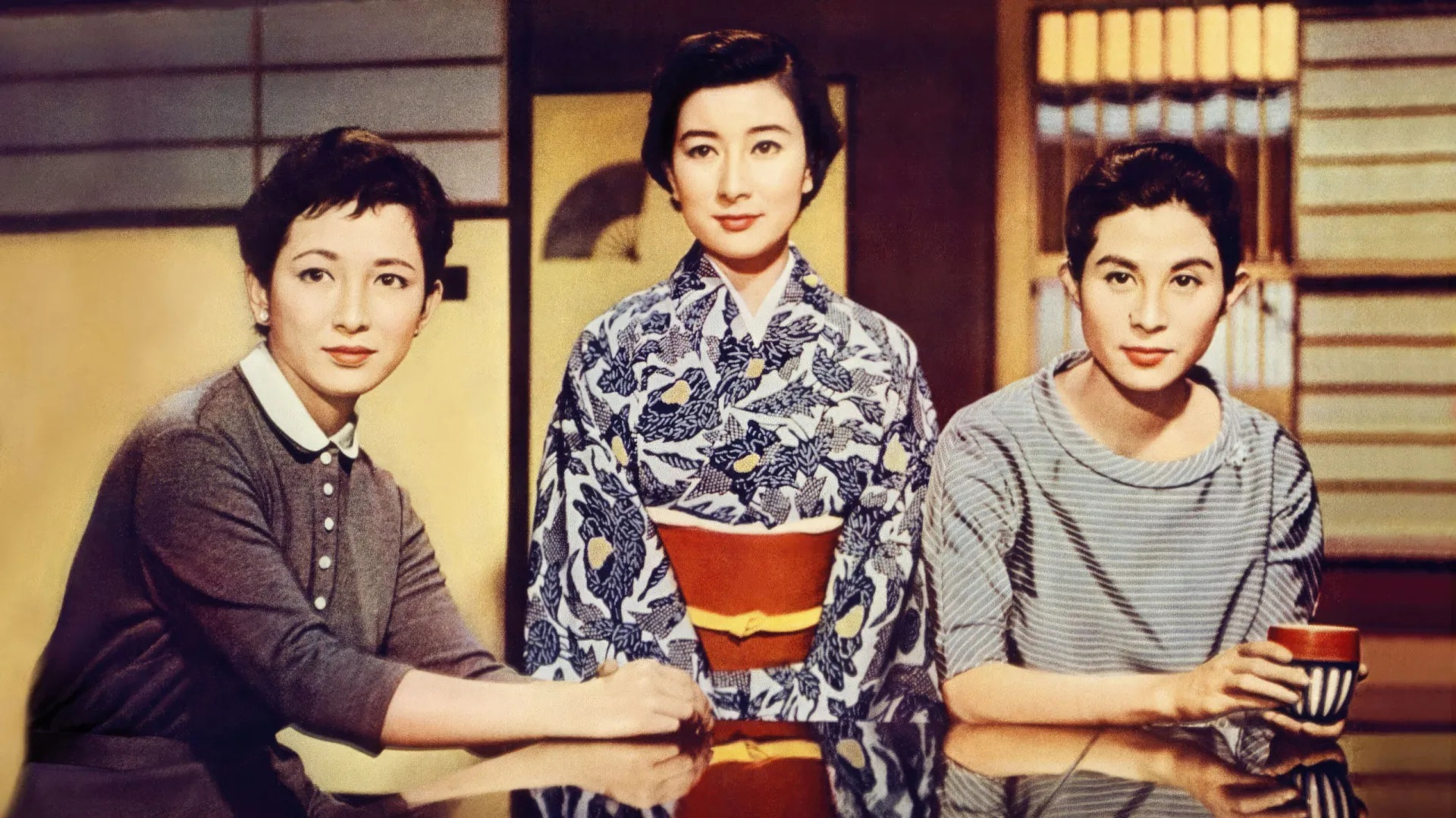 Cena colorida do filme 'Flor do Equinócio', de Yasujiro Ozu.
