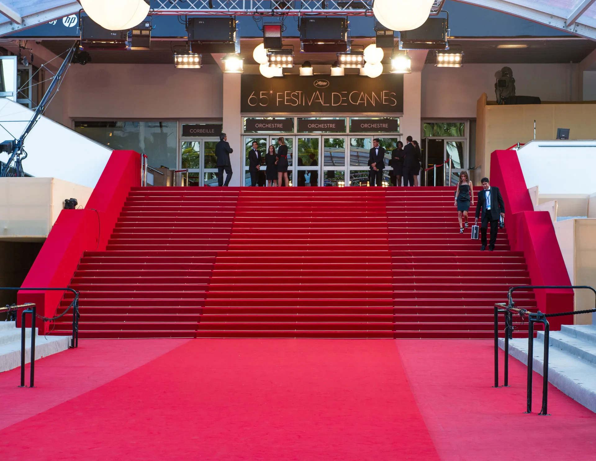 A famosa escadaria com o tapete vermelho do Palais des Festivals.