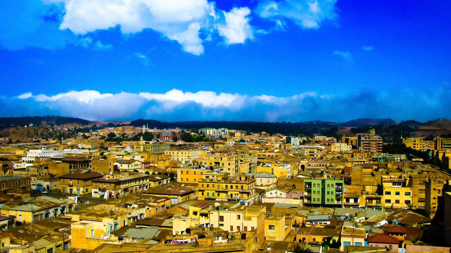 Paisagem montanhosa característica da Eritreia.