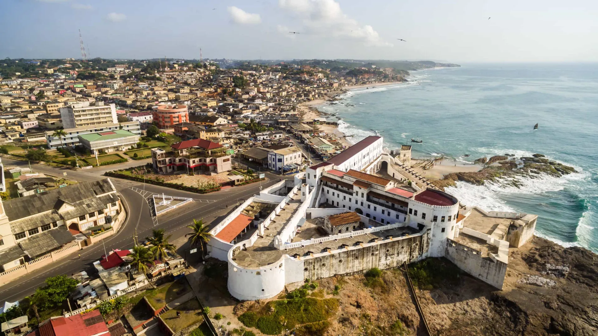 Forte histórico na costa de Gana.
