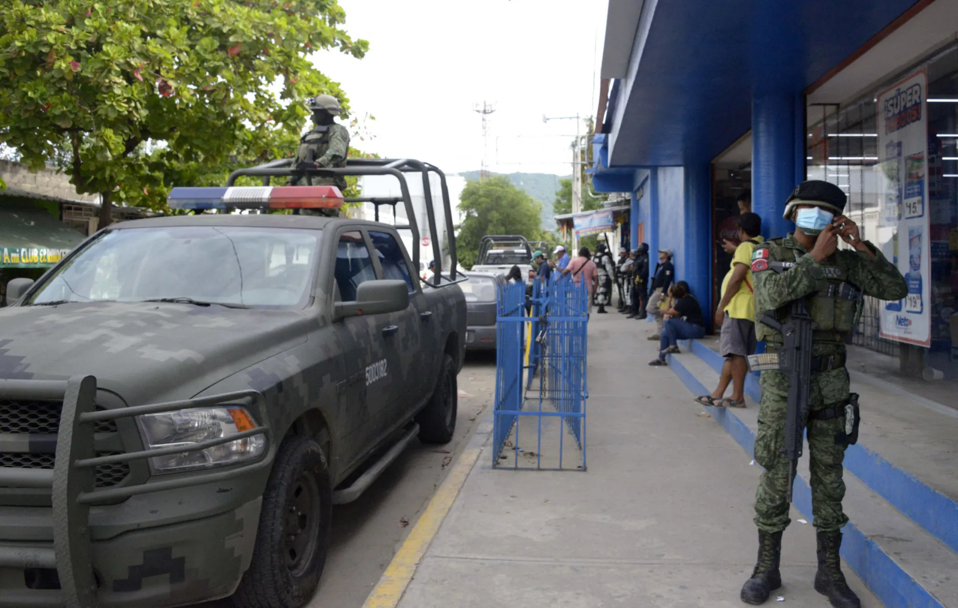 Penhasco La Quebrada em Acapulco, famoso por seus mergulhadores.