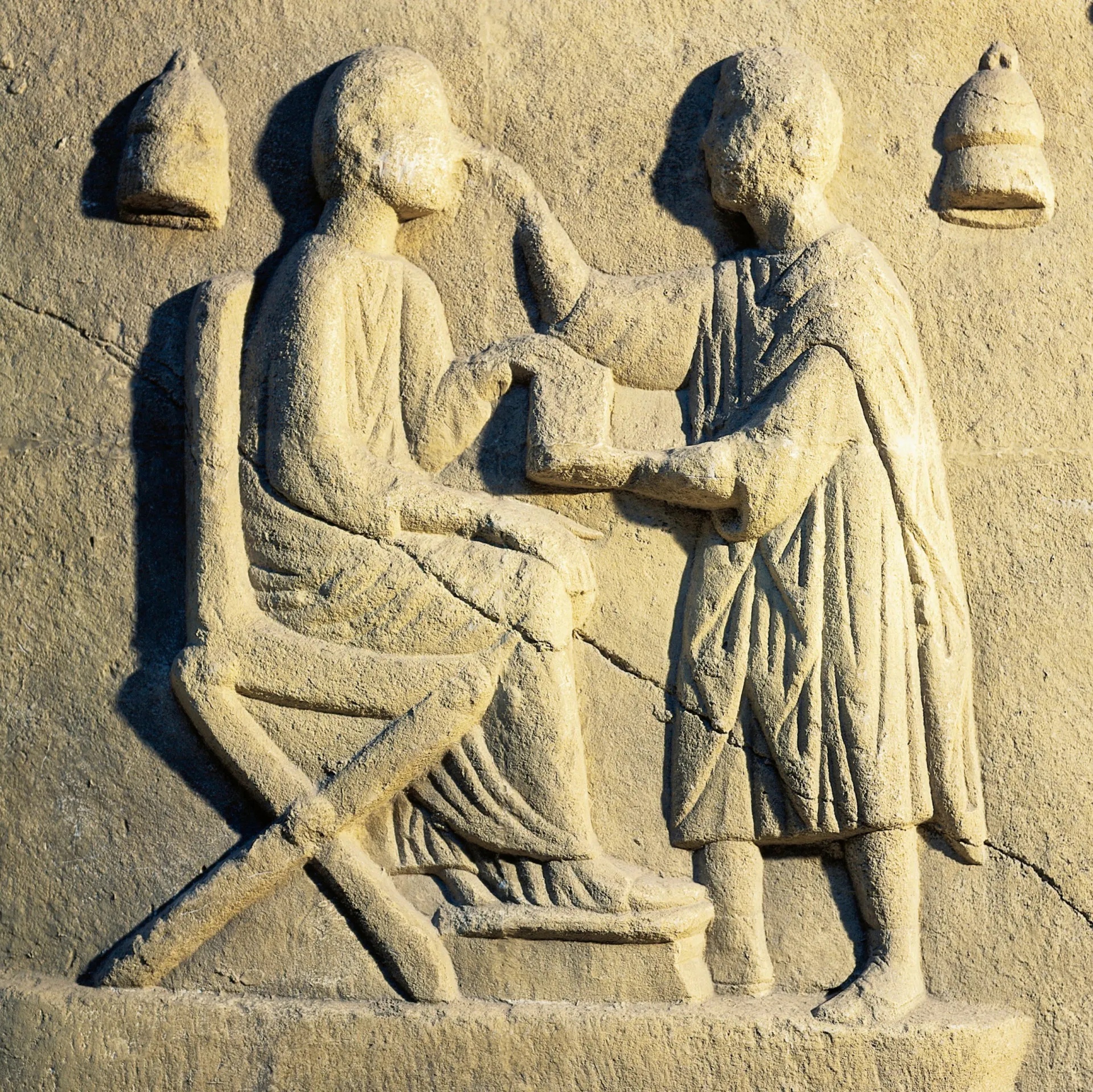 Ruínas de um antigo templo grego, simbolizando a sabedoria da Grécia Antiga.