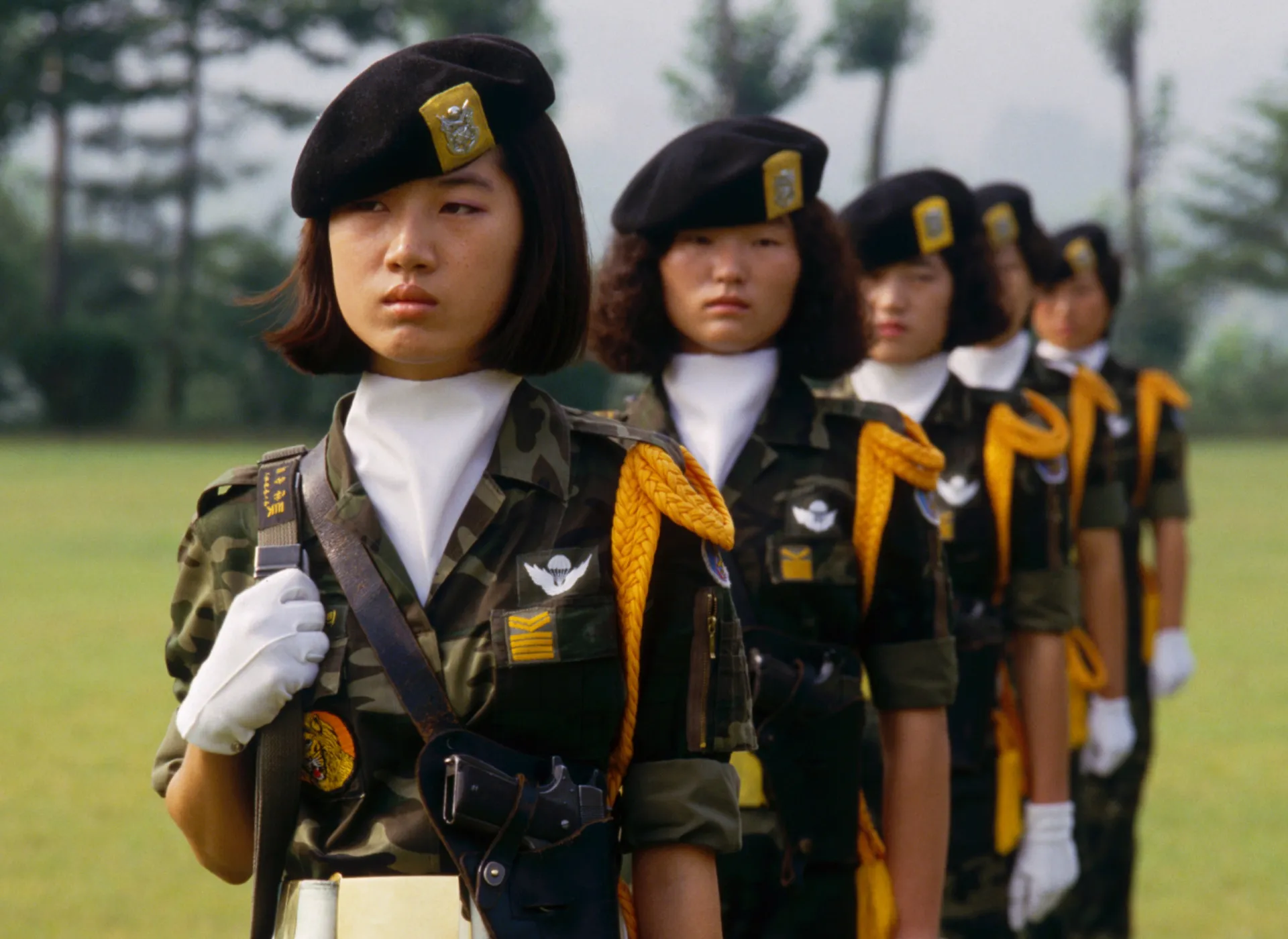 Exibição de artes marciais por cadetes da Academia Militar da Coreia.