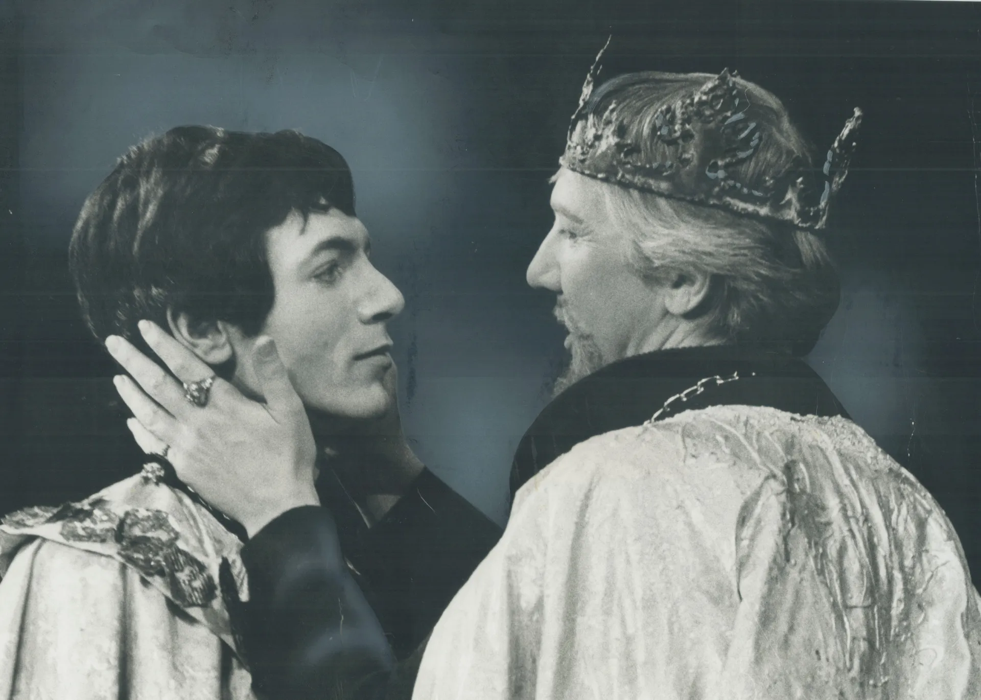 Pôster do filme 'Edward II' de 1991, que explora a homossexualidade do rei.