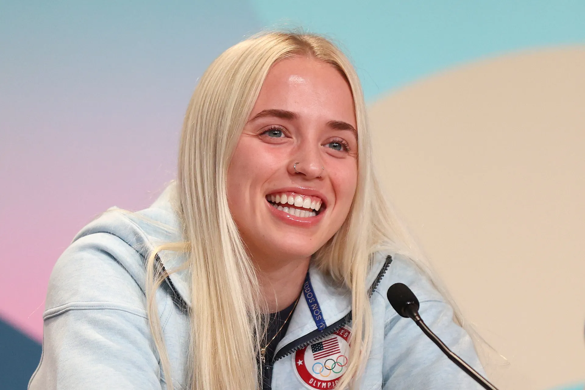 A jogadora de basquete americana Hailey Van Lith em ação no basquete 3x3.