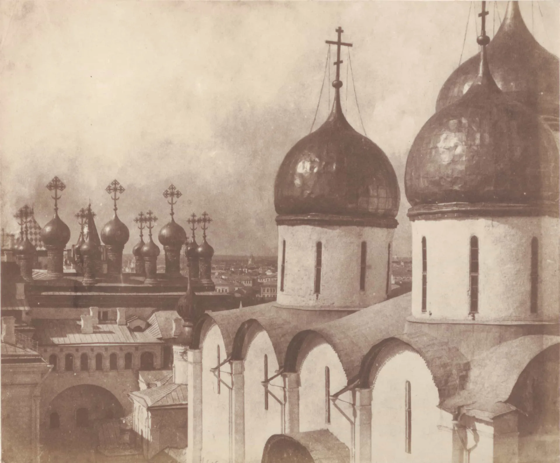Imagem da Catedral de São Basílio em Moscou, simbolizando a Rússia.