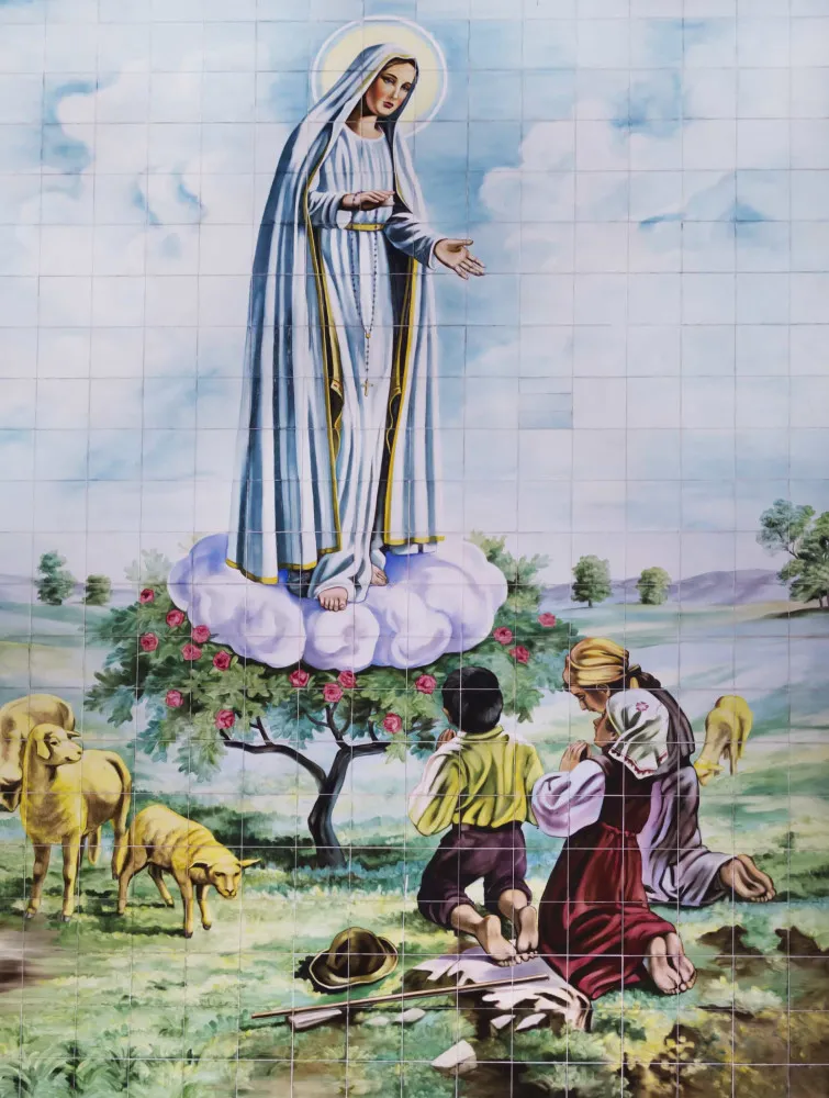 Uma imagem simbólica com uma chave e um cadeado, representando os segredos de Fátima.