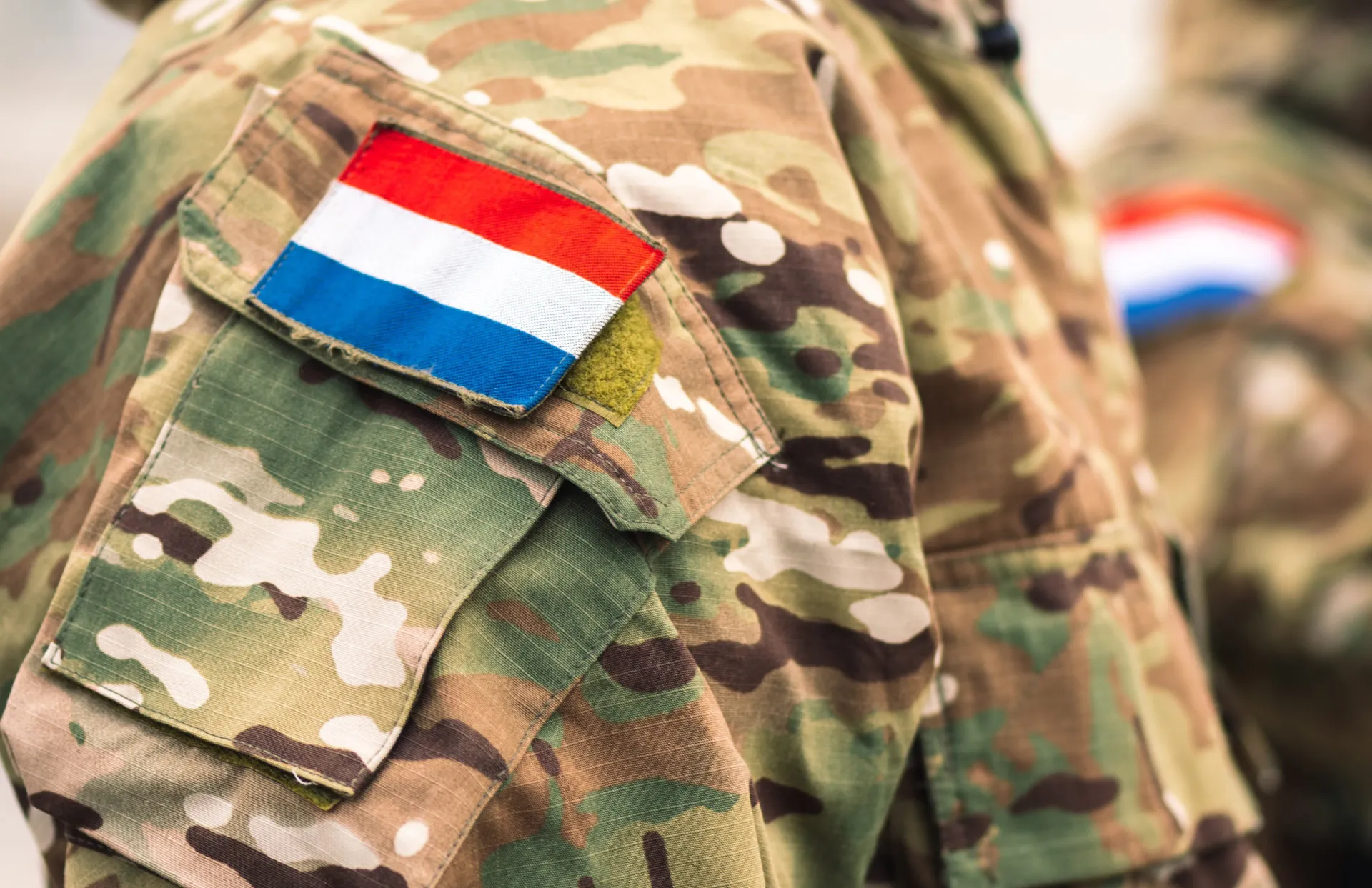 Soldados holandeses em um exercício militar moderno.