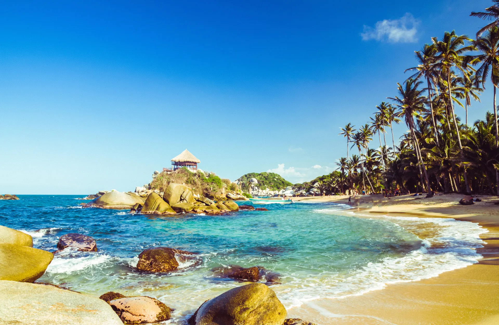 Praia paradisíaca no Parque Nacional Tayrona, Colômbia.