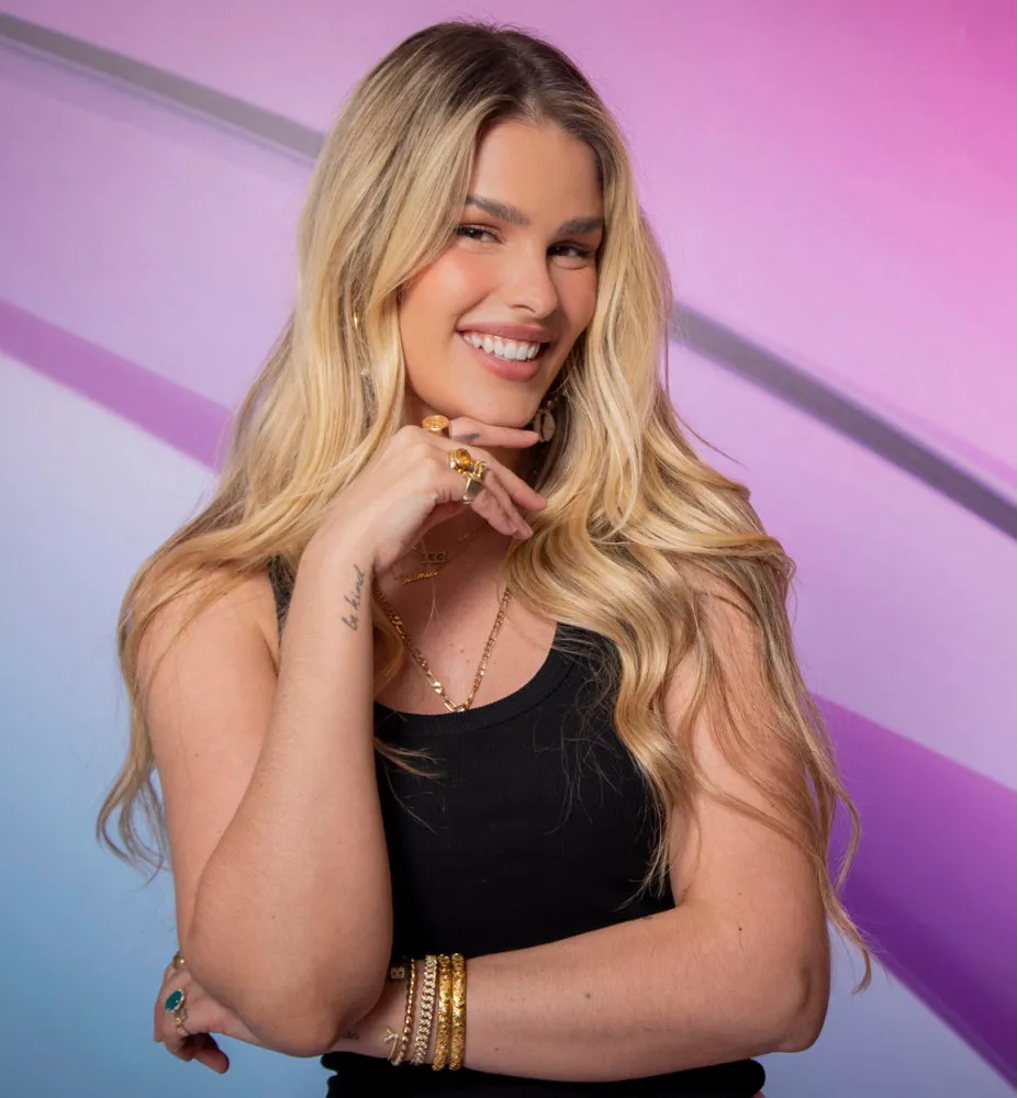 A modelo e atriz Yasmin Brunet.
