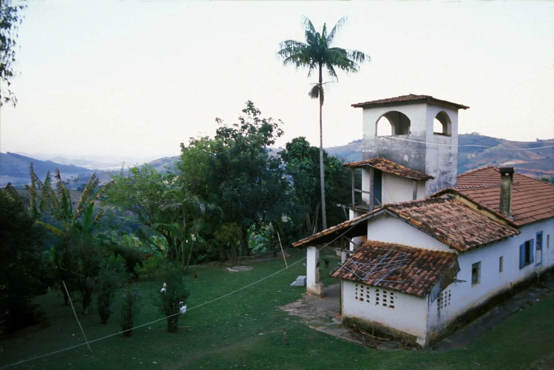 Túmulo onde Josef Mengele foi enterrado sob um nome falso no Brasil.