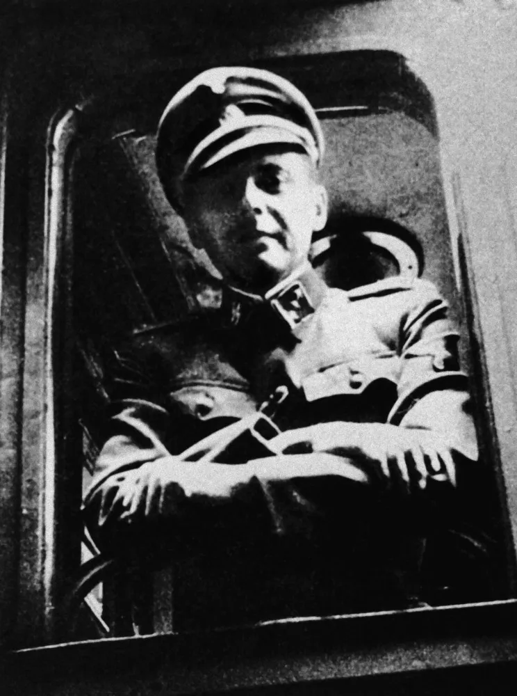 Foto de arquivo de Josef Mengele, o médico nazista conhecido como 'Anjo da Morte'.